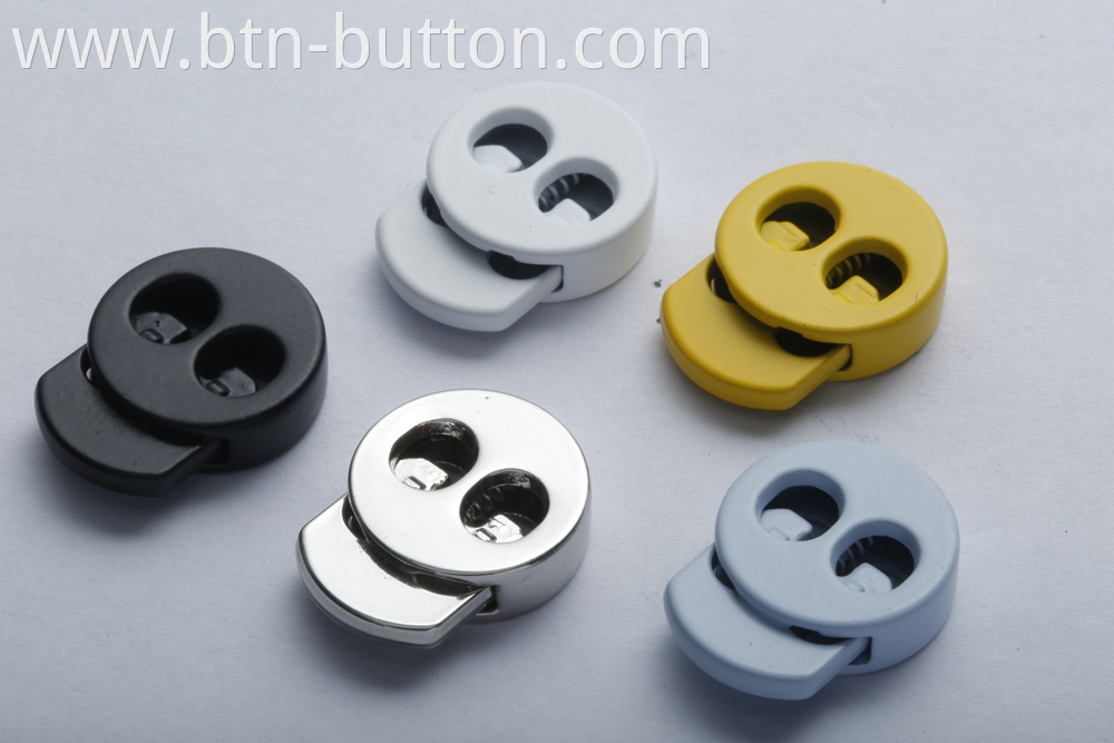 Spring adjustable metal buttons